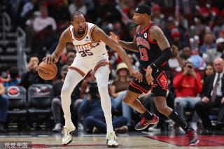 客与球迷前 客与球迷前